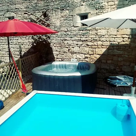 Bed & Breakfast Merchants House Nanteuil-en-Vallee